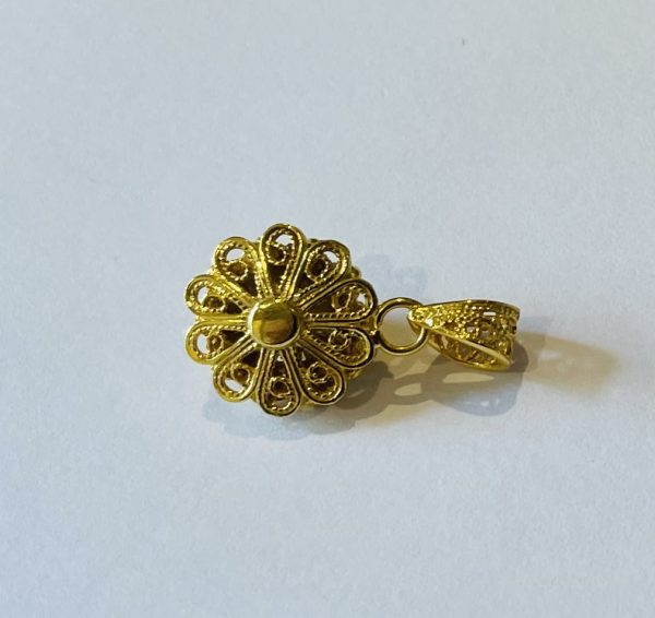 Gold Pendant with Zeeland Knoop 12mm - Image 5