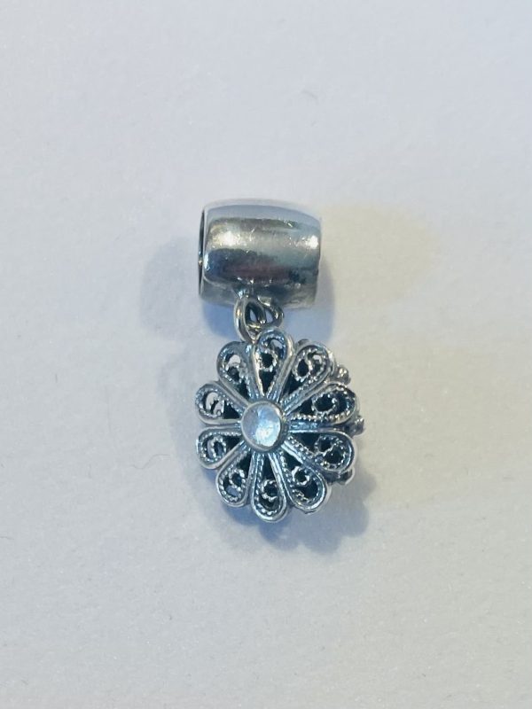 Silver Charm with Zeeland Knoop 12mm - Image 3