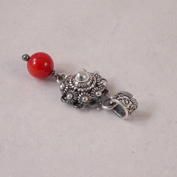 Silver Pendant with 10mm Zeeuwse Knoop and Red Coral - Image 7