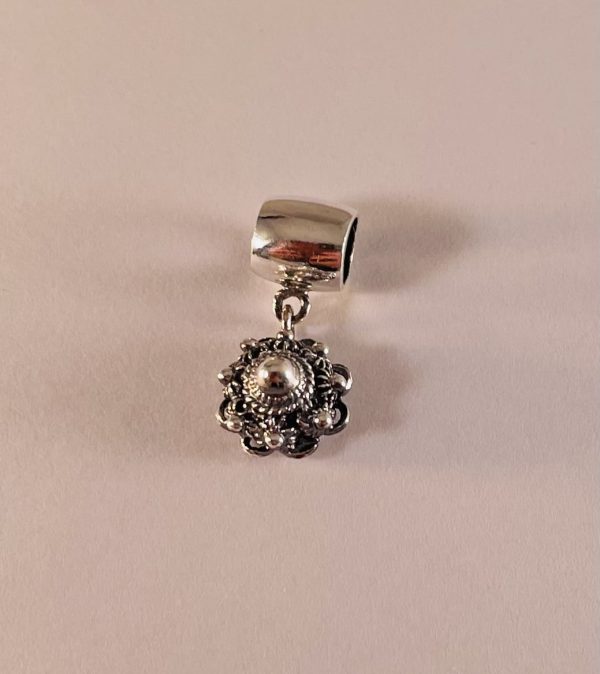 Silver Charm with Zeeland Knoop 10mm