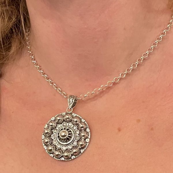 Silver Jasseron Necklace 4mm thick - Image 3
