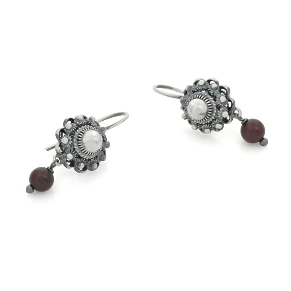 12mm Zeeuwse knoop Earrings with Garnet - Image 2