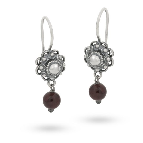 8mm Zeeuwse knoop Earrings with Garnet