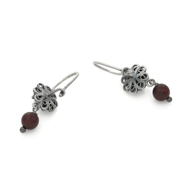8mm Zeeuwse knoop Earrings with Garnet - Image 3