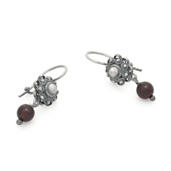 8mm Zeeuwse knoop Earrings with Garnet - Image 2