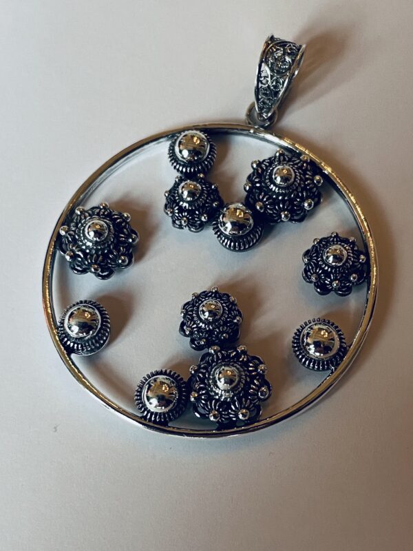 Silver Design Pendant 45mm with 6 Zeeland knopen - Image 2